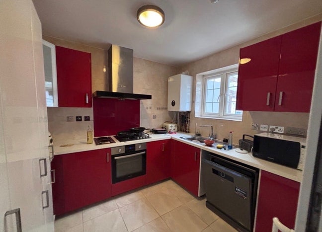 🏠Spacious en-suite Room in Orpington -bills incl  Main Photo