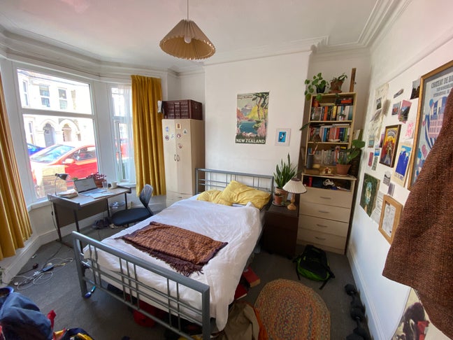 Chilled easygoing flatmate wanted Main Photo
