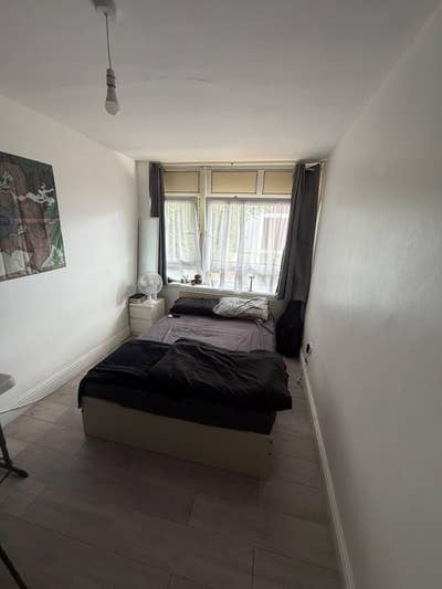 Spacious Double Room in Canary Wharf  Main Photo
