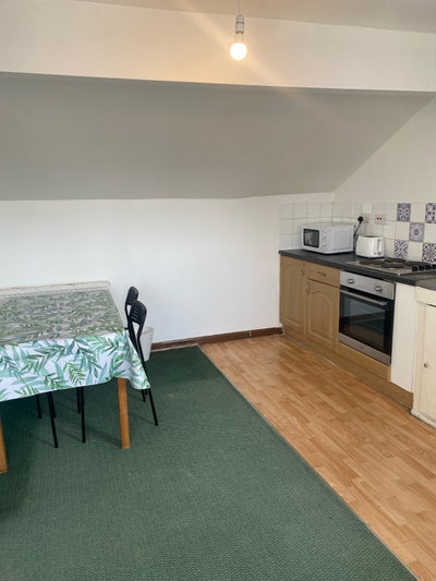 One Bedroom Student Flat  Main Photo