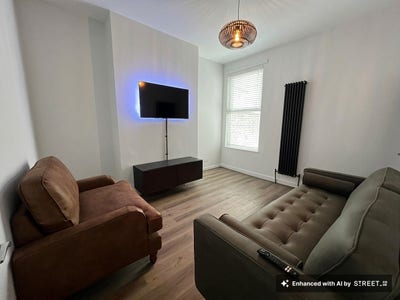 4 Bed House Close to City Centre Available Now! Main Photo