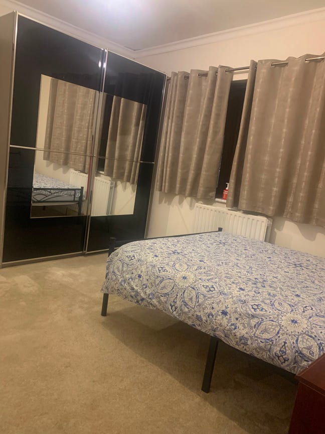 Furnished Spacious Double Room|IG2 7DL|Bills Inc Main Photo