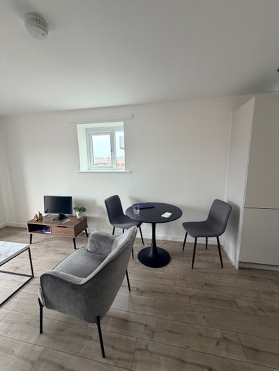 One bedroom flat Main Photo