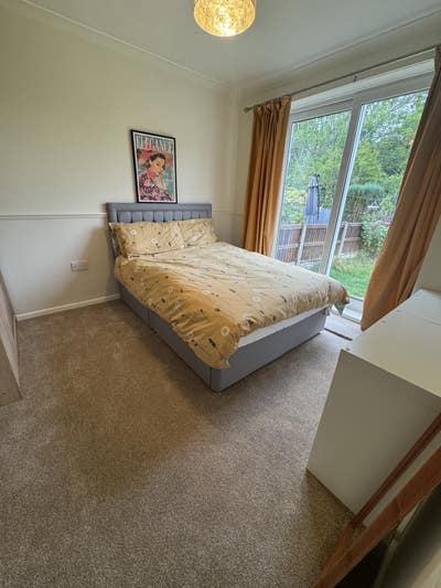 Newly decorated double room Main Photo