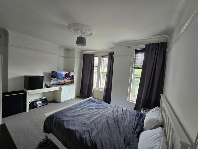 Large Double in a great location! Main Photo