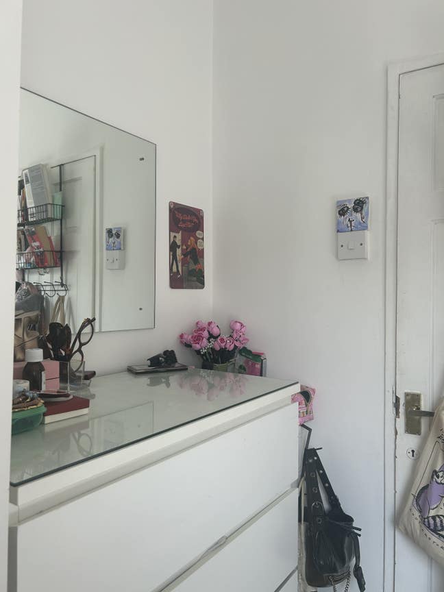 Cozy Double Bed in Angel/Kings X (850/pm) Main Photo