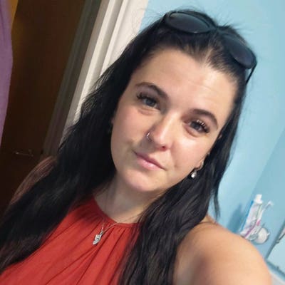 I am a female aged 34. I am looking for a sin... Main Photo