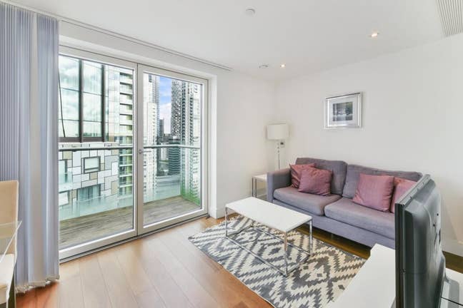 Urgent - Canary Wharf Studio - October Main Photo