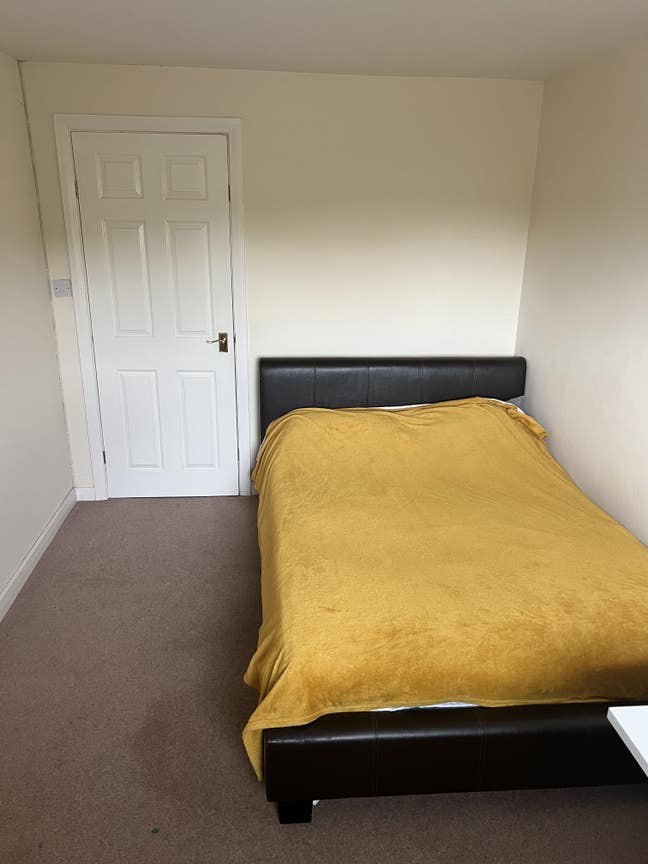 Double room Available - &pound;150/mth bills incl Main Photo