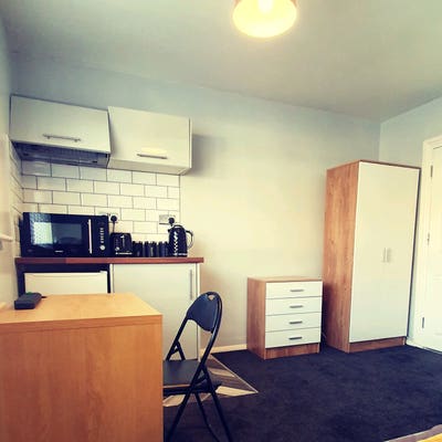 Self Contained Flat With-in a HMO Inc All Bills  Main Photo