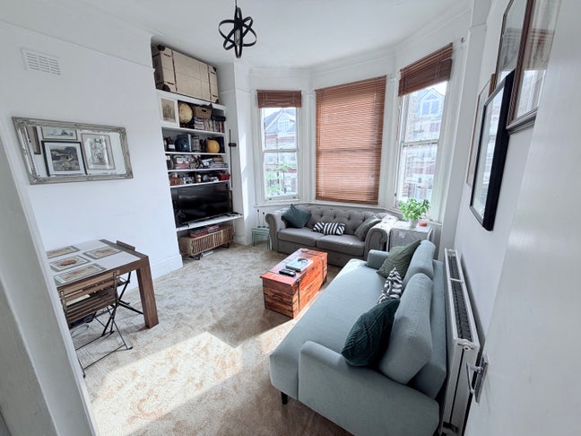 Chilled Live-in Landlord - 1 SpareRoom Main Photo