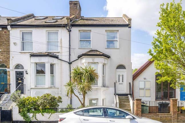 Bright Double Room in Stylish Chiswick House Main Photo