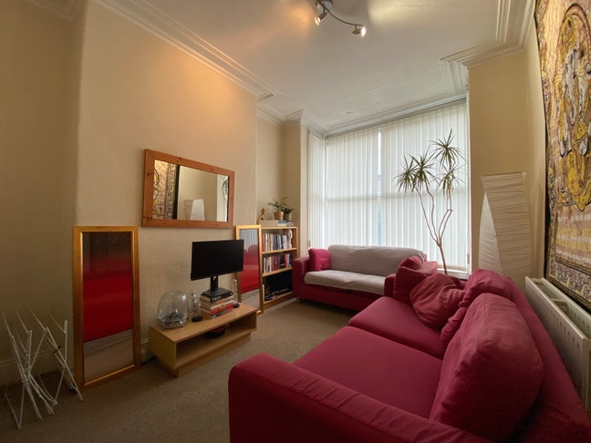 🏡Dont Miss Out! Excellent Burley Houseshare!🏡 Main Photo