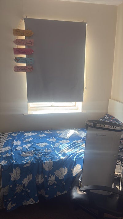 Moving date is 15th September  Main Photo