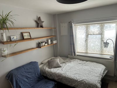 Double Room 15 mins to Wallington Station  Main Photo