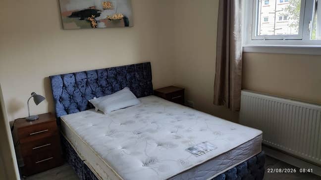 Furnished D. Room in Quiet Barrhead Home –Bill Inc Main Photo