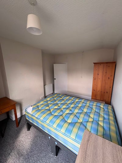 Double Room Near Wapping Wharf Main Photo