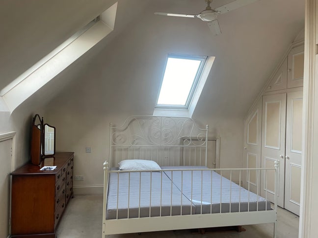 Top Room Sunny and Biggest Main Photo