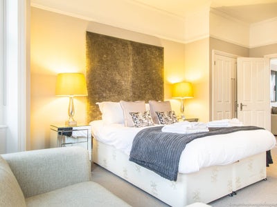 Luxury Apartments Moments from the Beach  Main Photo