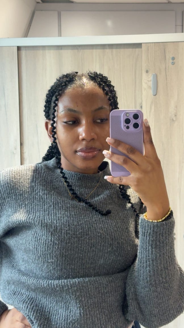 23 yo Urgently looking for a room share Main Photo