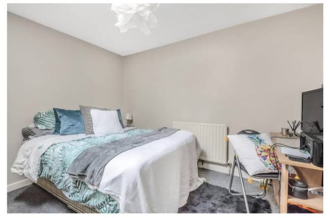 2 Double Rooms Available – Cowley Road, Oxford Main Photo