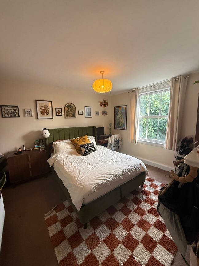 Large, bright double room in Streatham Hill Main Photo