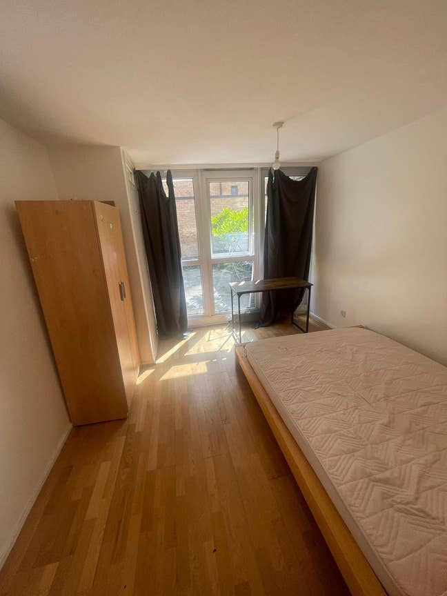 Spacious Flat with Central Location  Main Photo