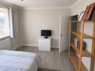 Shoreditch Double: Perfect City Base Main Photo