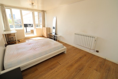 Last Beautiful rooms in London E1 - Shadwell Main Photo