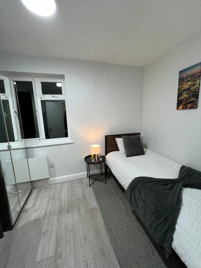 🛏️ Spacious Single Room to Let in Greenford  Main Photo