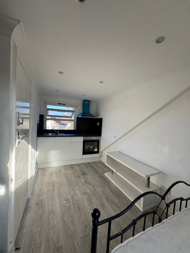 Brand new studio in East Ham  Main Photo