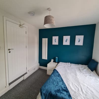 Double room at Club Street, Kettering Main Photo