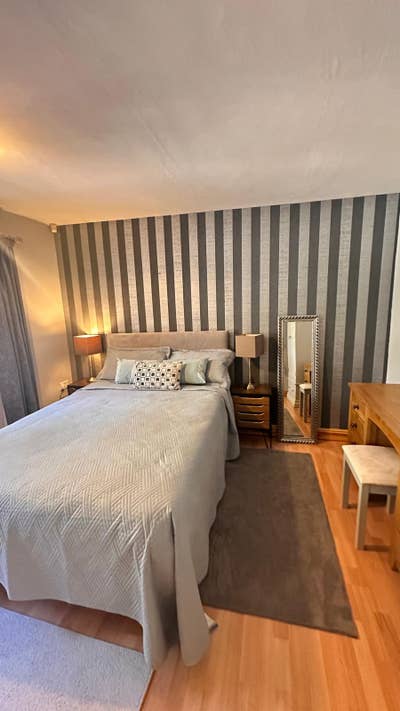 Double room in a quiet residential area  Main Photo