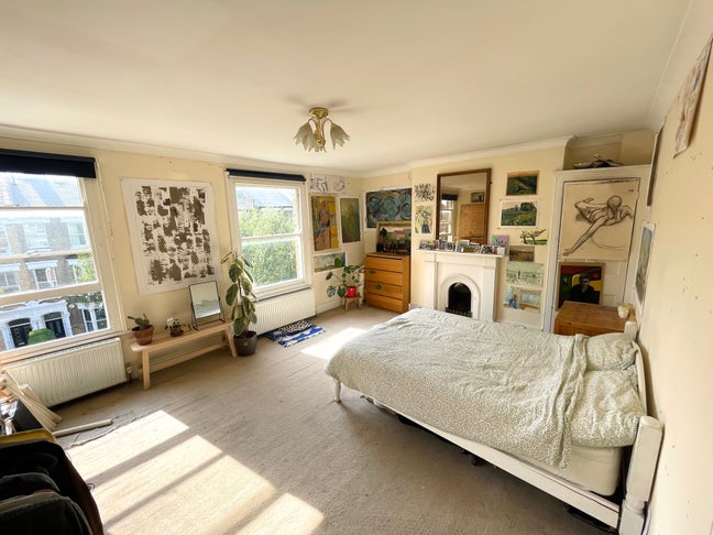 Very large, Bright Double Room   Main Photo