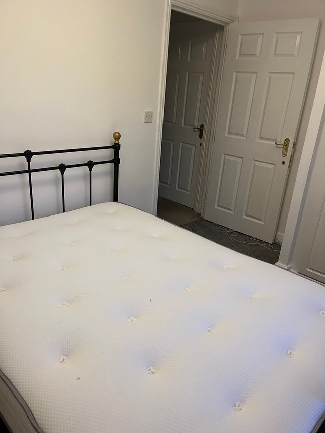 Clean tidy Double room  Main Photo