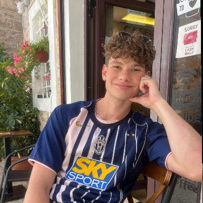 Looking for flatmates in Manchester Main Photo
