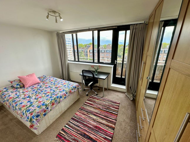 2 rooms+Living room,15.09,7min Earl's Ct,All incl Main Photo