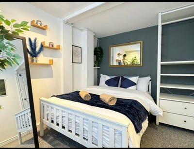 Double Room in Georgian Quarter Available! Main Photo