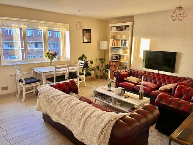Cosy double room in Angel with balcony Main Photo