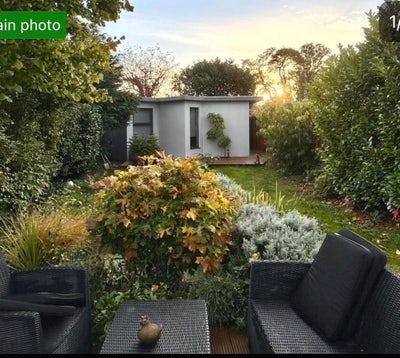Garden house Main Photo