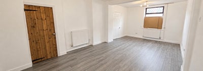 2 single room  Main Photo