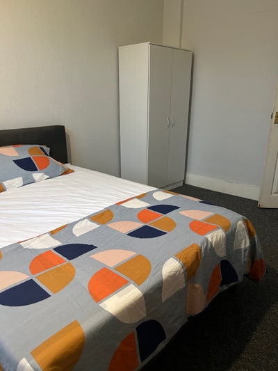 Two big size rooms available for rent  Main Photo