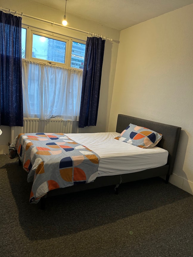 Two big size rooms available for rent  Main Photo