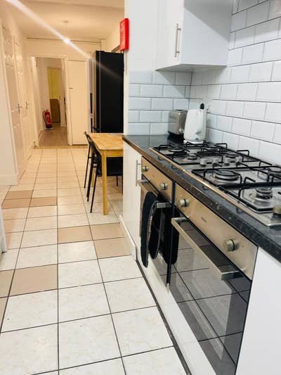 Southal - Double room 5 mins from Elizabeth Line  Main Photo