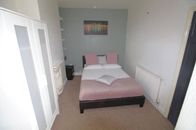 ✨ Double En-Suite Room | &pound;250 OFF ON 1ST MONTH! 🎉 Main Photo
