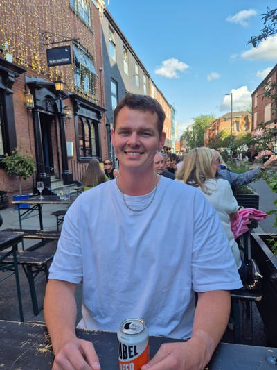 Looking for flatmates / house share Main Photo