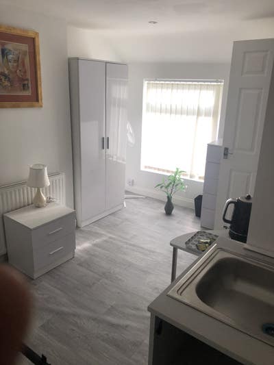 En suite single room town centre Main Photo