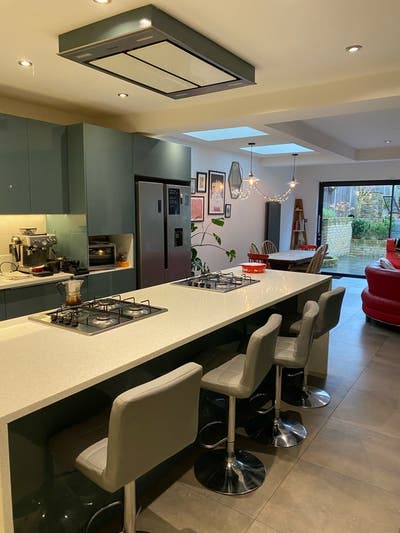 Beautiful double bedroom with a large en-suite Main Photo