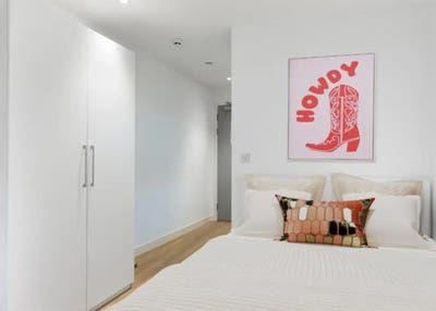Furnished Studio | Gym & Concierge | Students Only Main Photo