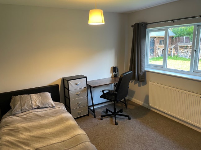 Spacious Double room in Alconbury  Main Photo